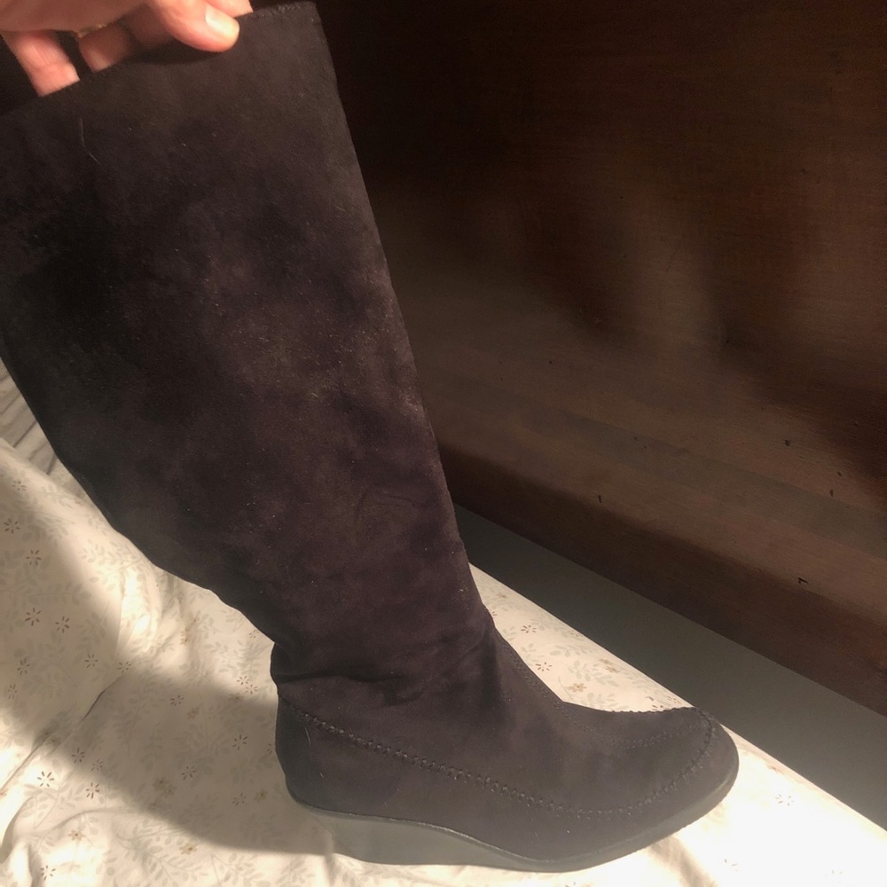 Aerosole (A2) wedge boots!